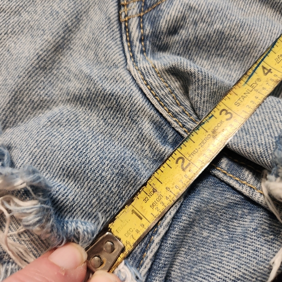 Levi's 501 Light Blue Buttonfly Distressed Jean Shorts - Picture 2 of 6